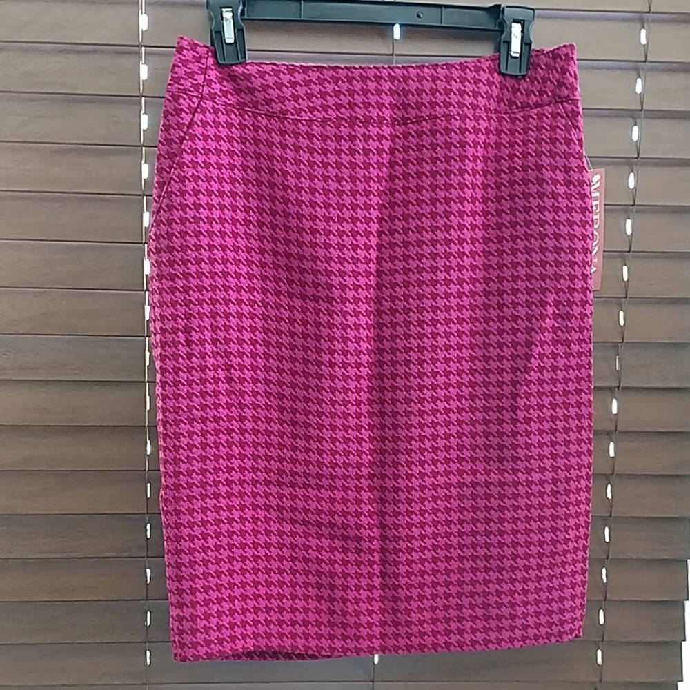 NWT - Merona Size 4 Skirt